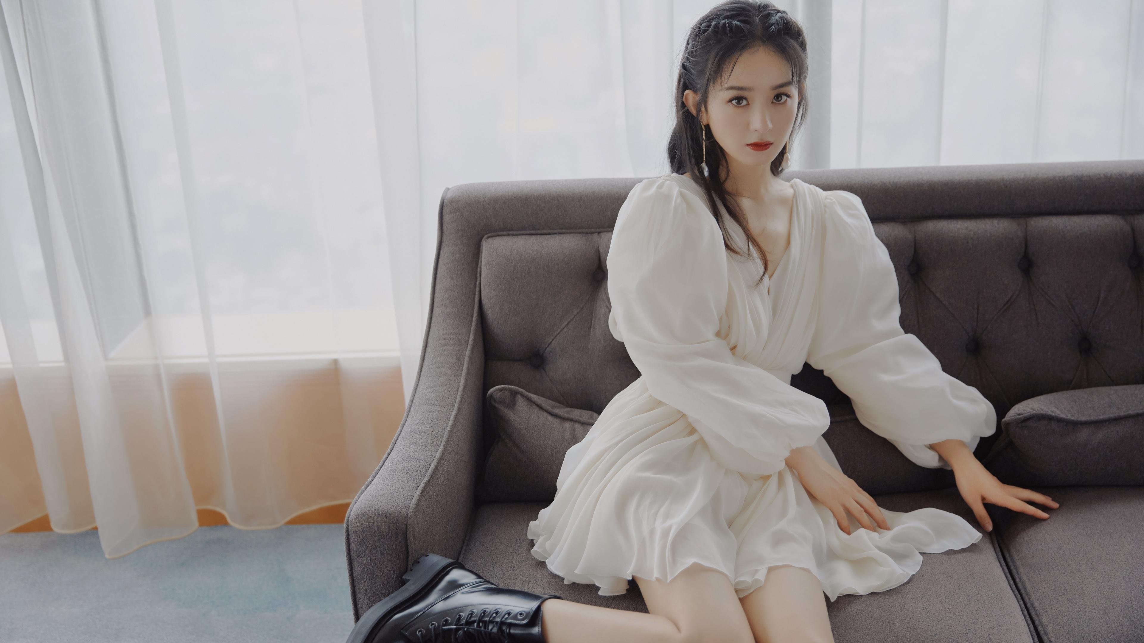 德利赫特加盟曼联，增强防线，德利赫特穿过几号球衣