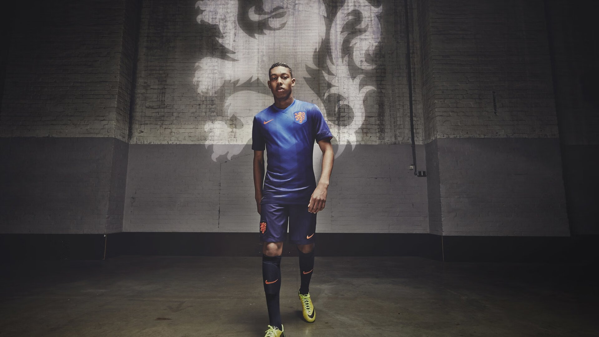 开云体育中国官网-CS2 战术新思路引领比赛趋势，cs二战版